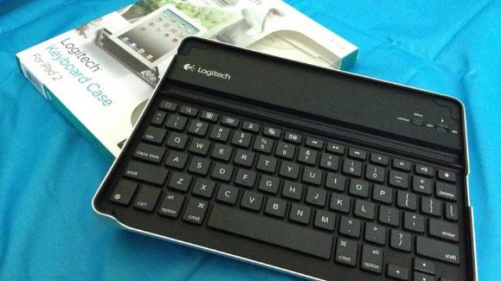 รีวิว ความสามารถทีแตกต่างของ Logitech Keyboard for iPad2 และ iPad1