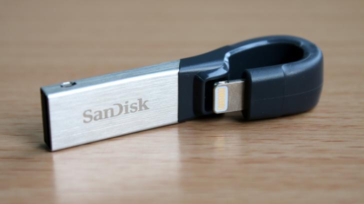 รีวิว SanDisk iXpand ขยายหน่วยความจำให้ iPhone iPad ได้ง่ายๆ เลย